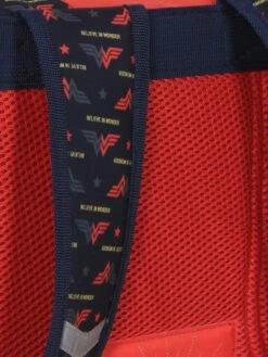 Cartable Wonder Woman Believe 38 Cm 25 Cartable Wonder Woman Believe 38 Cm -Delsey Soldes Magasin cartables scolaires dessins animes 787196z